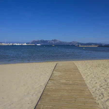 El Faro 公寓 *